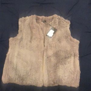 New-never worn-Rabbit fur vest